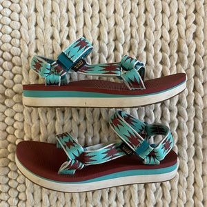 Teva Sandals USA size 9 Women’s